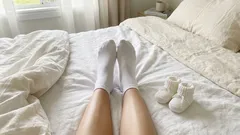 Witte sokken wassen zonder chloor: waszeep, weken en warmte uitgelegd